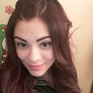 Meet your Posher, Ester